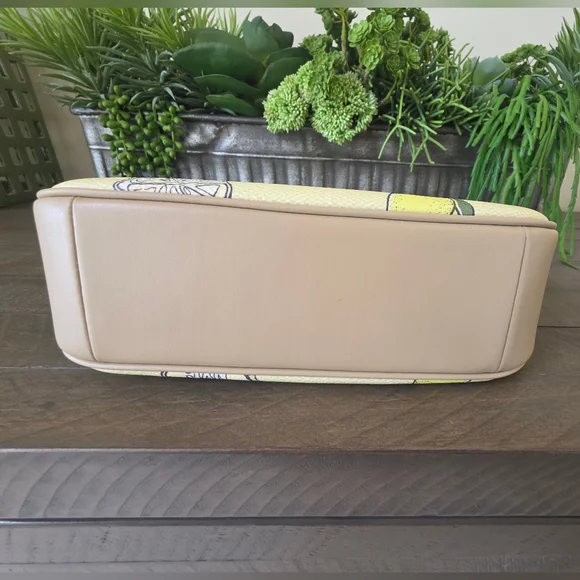 Coach Teri Shoulder Bag/Crossbody Lemon Print Coated Canvas With Matching Wallet - Picture 14 of 15